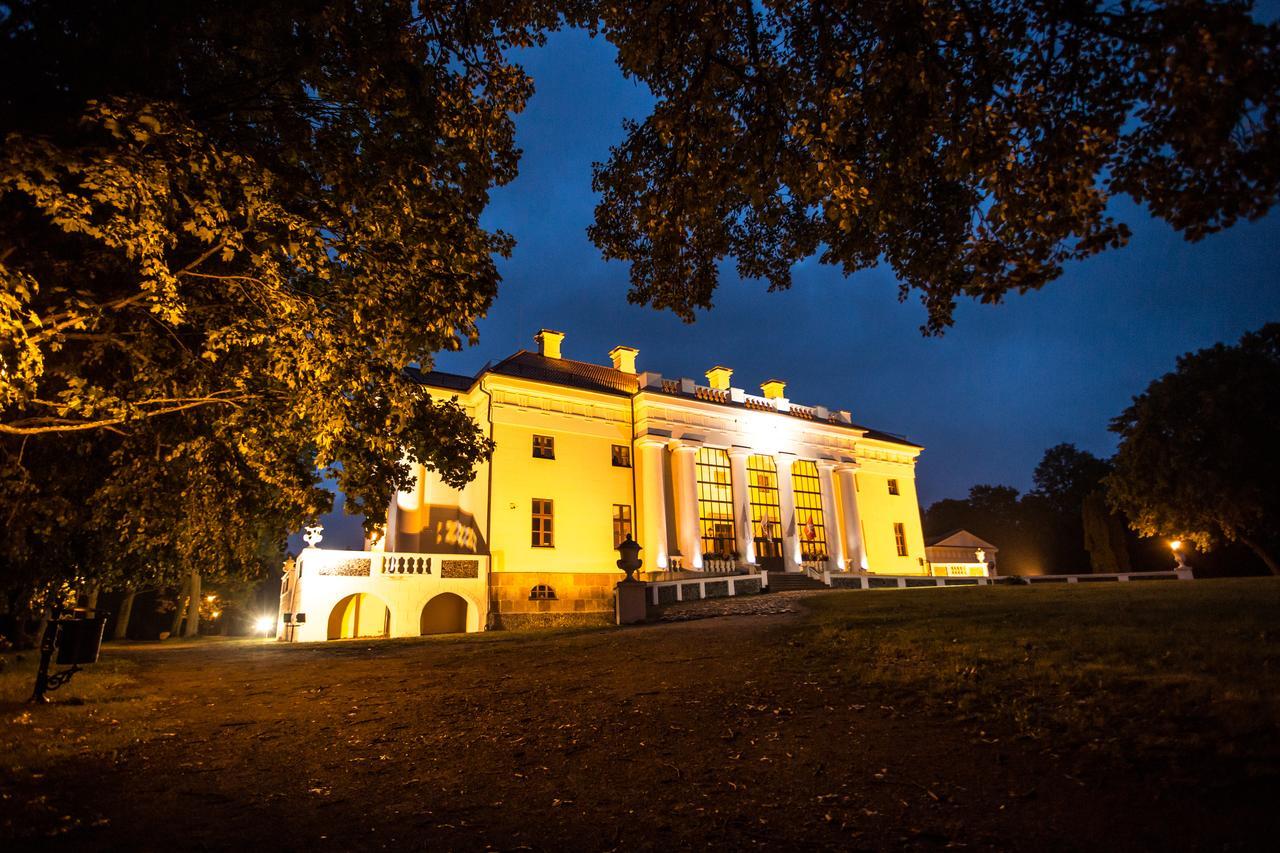 Pakruojis Manor'S Palace Boutique Hotel Esterno foto