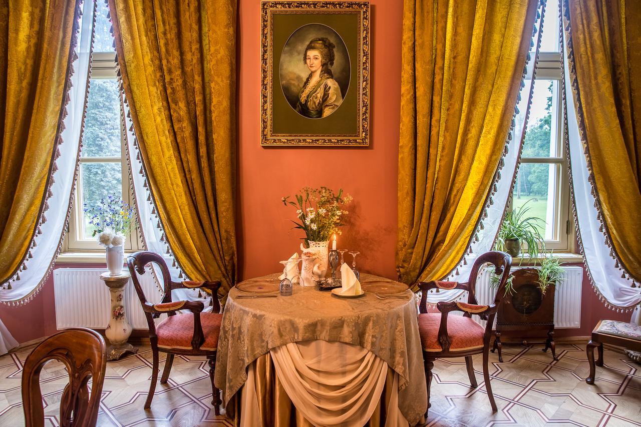 Pakruojis Manor'S Palace Boutique Hotel Esterno foto